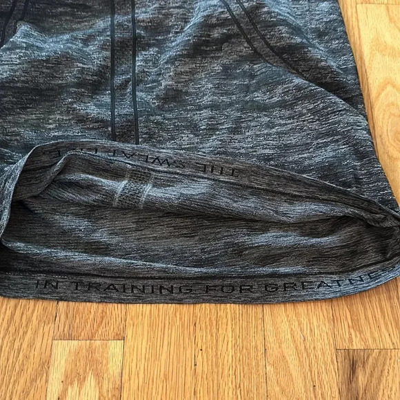 Lululemon sz 8 Swiftly Tech Long Sleeve Crew Neck Top Shirt Heather black Grey - Picture 7 of 8